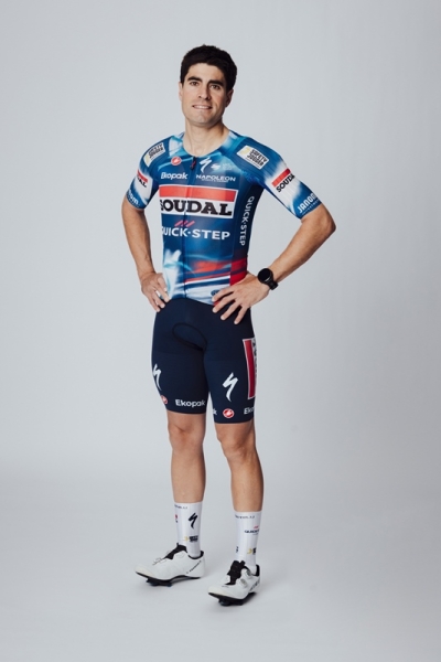 Команда Soudal Quick-Step представила велоформу на 2025 год