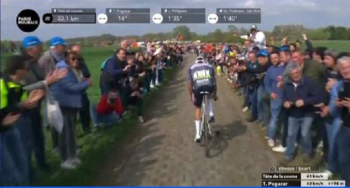 Зритель, бросивший на Париж-Рубэ-2025 в Матье ван дер Пула бачок, признал свою вину