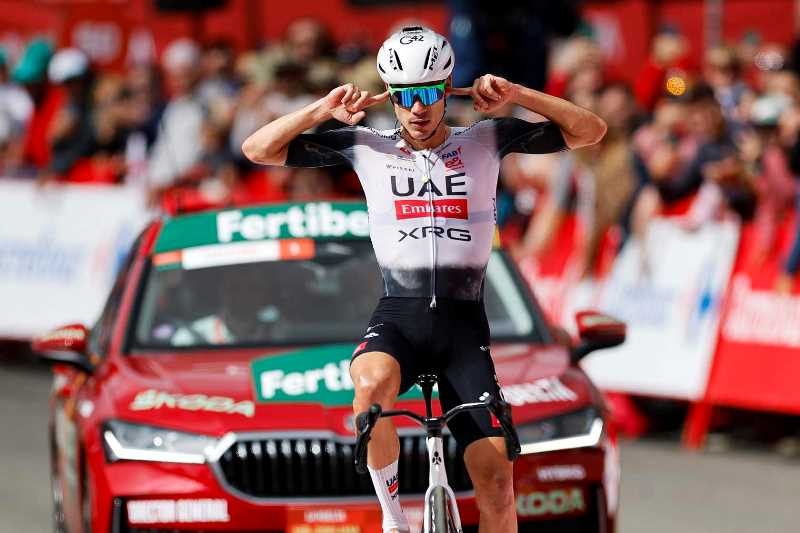 Хуан Аюсо и UAE Team Emirates XRG досрочно расторгли контракт