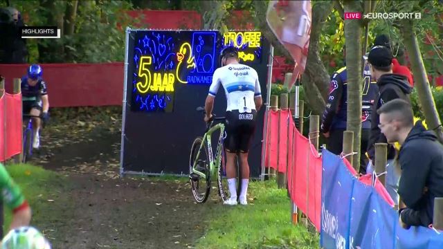 Неудачи Тибо Ниса на X2O Badkamers Trofee Rapencross-2025