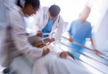 «Это была минута для последнего «прости»: реаниматолог-иеромонах раскрыл, что видят умирающие