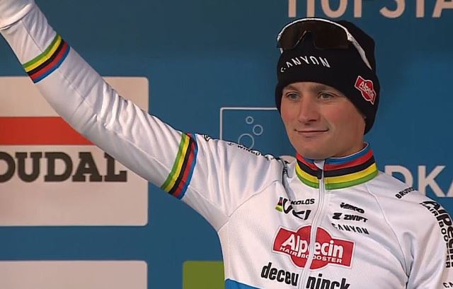 Матье ван дер Пул пропускает Этап Кубка мира по велокроссу в Бенидорме