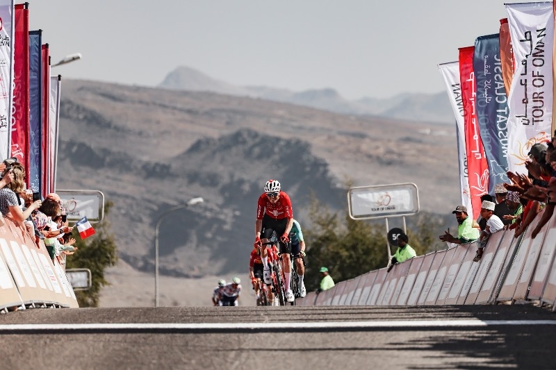 Мауро Шмид &mdash; победитель 3 этапа Тура Омана-2026