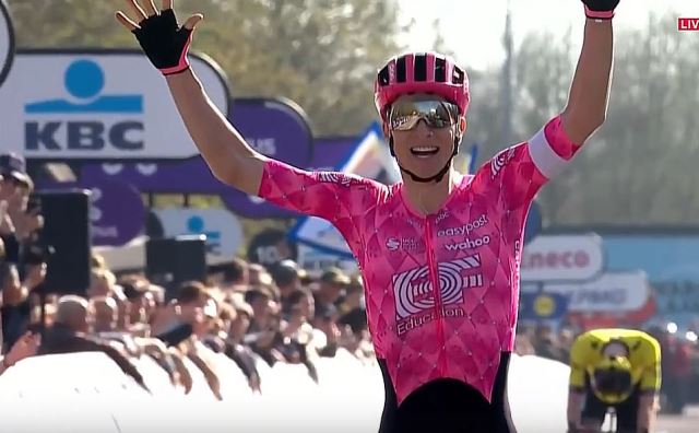 Нельсон Паулесс пропустит классики из-за операции на колене