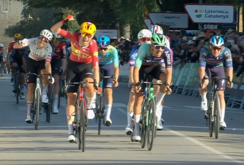 Магнус Корт &mdash; победитель 2 этапа Вуэльты Каталонии-2026