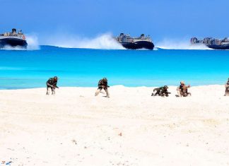 Иран новости: США готовят высадку морской пехоты после мощного авиаудара, чтобы взять под контроль нефтяную добычу Ирана — БлокнотРУ — Иран новости. Иран последние новости. Новости Ирана. Иран. Потери США в Иране на сегодня. Новости Иран. Война в Иране. Потери США в Иране 2026. Кто победит Иран или США. Чем закончится война в Иране? Прогноз войны в Иране. Иран и США последние новости. Иран США последние новости. Что будет дальше с Ираном последние новости.