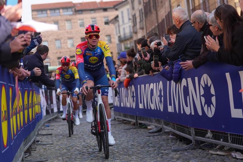 Мадс Педерсен занял 4-е место на Милан – Сан-Ремо-2026 всего через 6 недель после операции