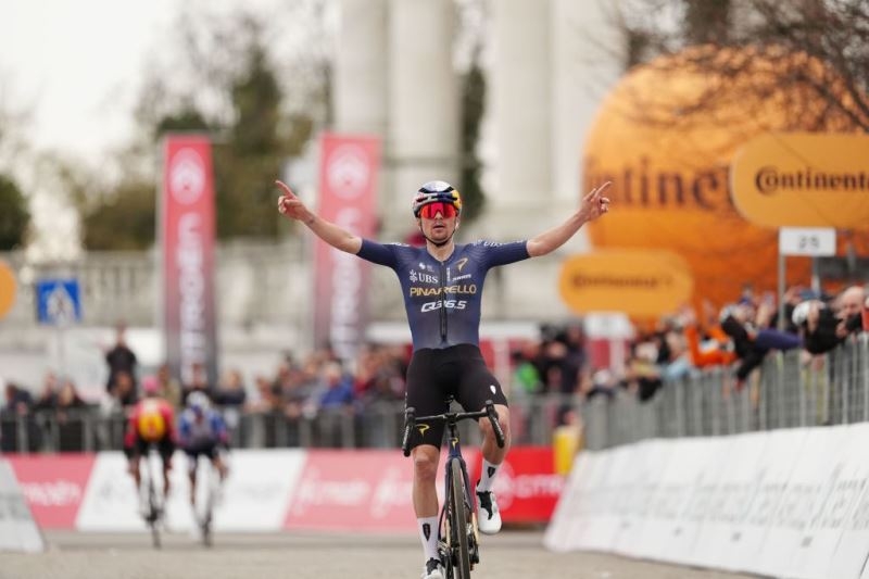 Том Пидкок &mdash; победитель классики &ldquo;Милан &ndash; Турин&rdquo;-2026