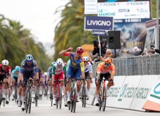 Джонатан Милан третий год подряд выиграл этап Тиррено-Адриатико в Сан-Бенедетто-дель-Тронто