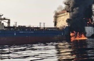 Иран не шутил: в Ормузском проливе тонут танкеры после ракетных ударов