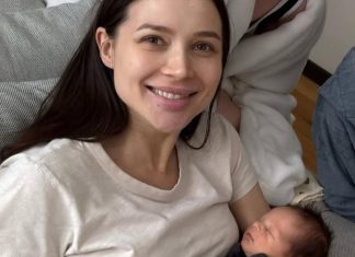 Больная раком Лерчек показала, как с рыданиями побрилась налысо: «Я некрасивая» — БлокнотРУ — Лерчек последние новости. Лерчик последние новости. Лерчек. Лерчик. Лерчек последние новости на сегодня. Лерчик последние новости на сегодня. Лерчек когда родила. Когда родила Лерчек. Лерчек выписка из роддома. Лерчек дети. Блогерша Лерчек. Лерчек дети возраст.