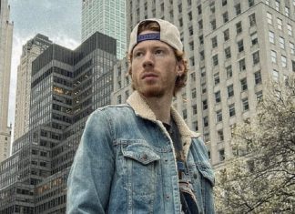 Копия Красновой, но с ребенком: внук Пугачёвой вышел в свет с новой избранницей после развода