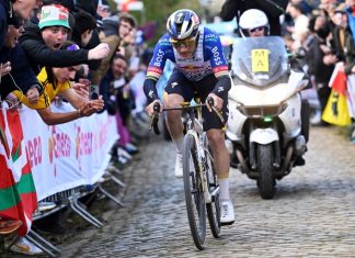 Первый подиум Ремко Эвенепула на Туре Фландрии