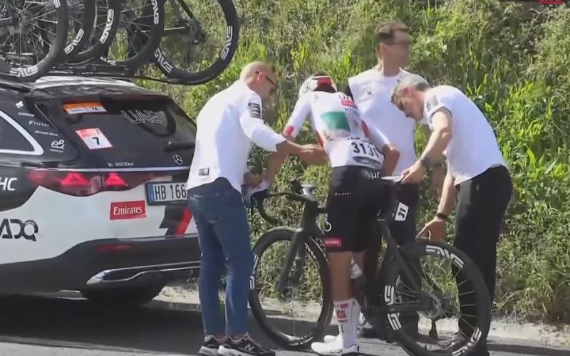 UAE Team Emirates XRG о последствиях падения Исаака Дель Торо на Туре Страны Басков-2026