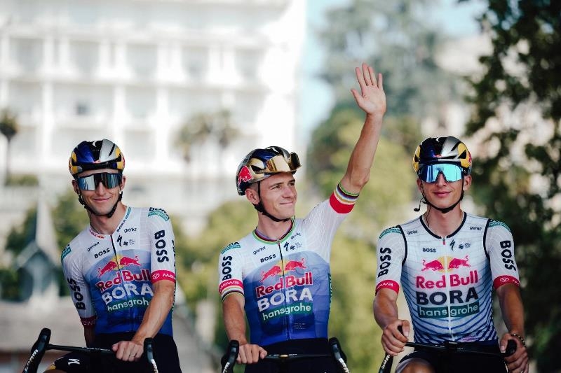 &laquo;Языковой барьер и эмоции&raquo;:  Red Bull Bora hansgrohe сгладили разногласия между Эвенепулом и Липовицем